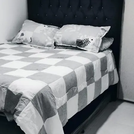 Be Two Apartment *